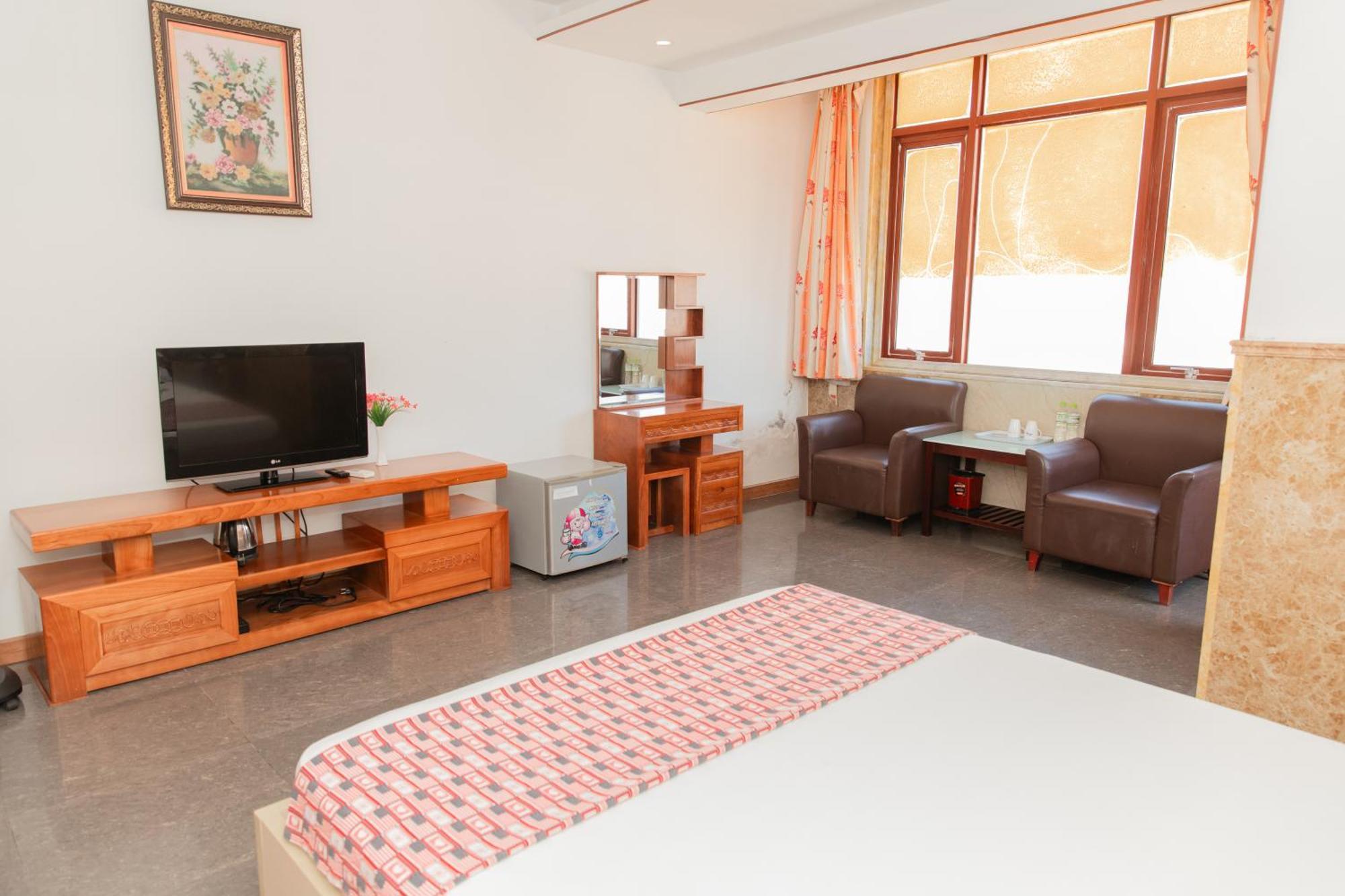 Khach San Son Thinh Hotel Вунгтау Экстерьер фото