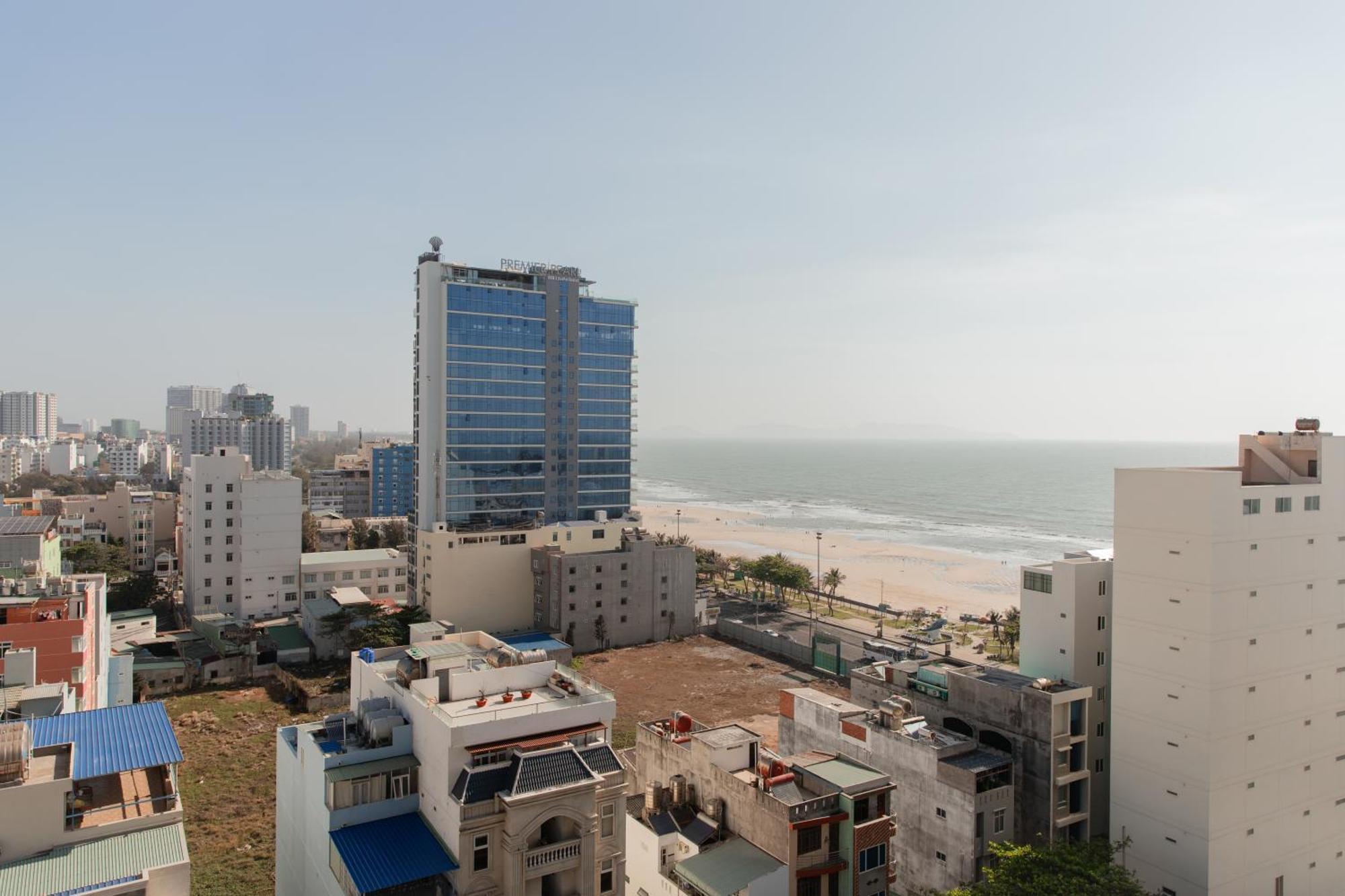 Khach San Son Thinh Hotel Вунгтау Экстерьер фото