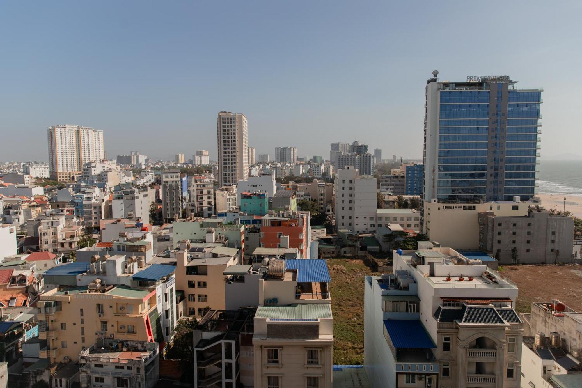 Khach San Son Thinh Hotel Вунгтау Экстерьер фото