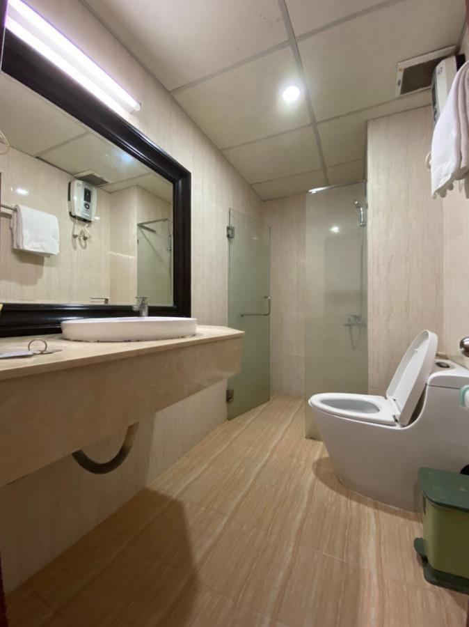Khach San Son Thinh Hotel Вунгтау Экстерьер фото